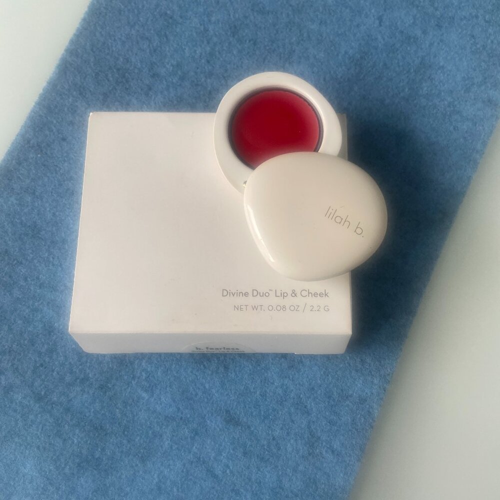 lilah b. Divine Duo LIp & Cheek . Color b. fearless
